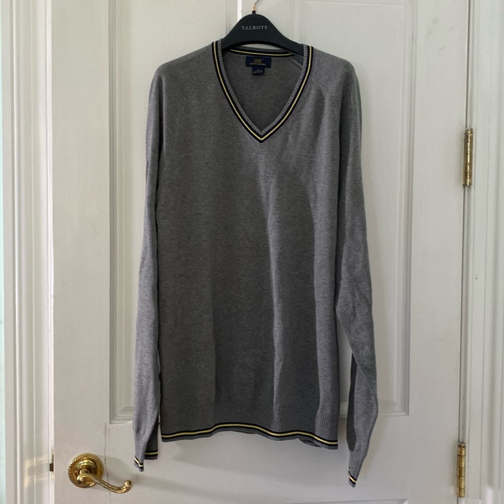 Great Fathers Day gift!  Brooks Bros 346.  100% cotton Vneck pullover sweater